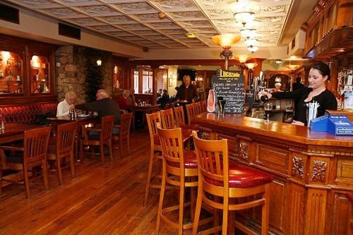 Island View Hotel Malahide Bagian luar foto